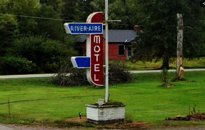 River Aire Motel (River'aire Motel)
